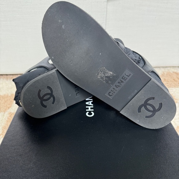 Chanel 24C Fisherman Sandals Sz 39 Black - Picture 4 of 6